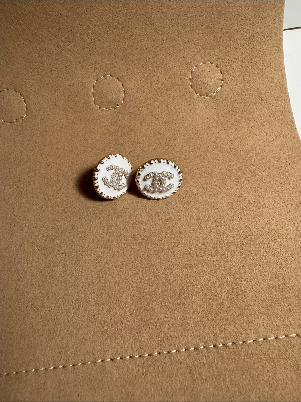 Pearl CC Button Earrings - White and Gold